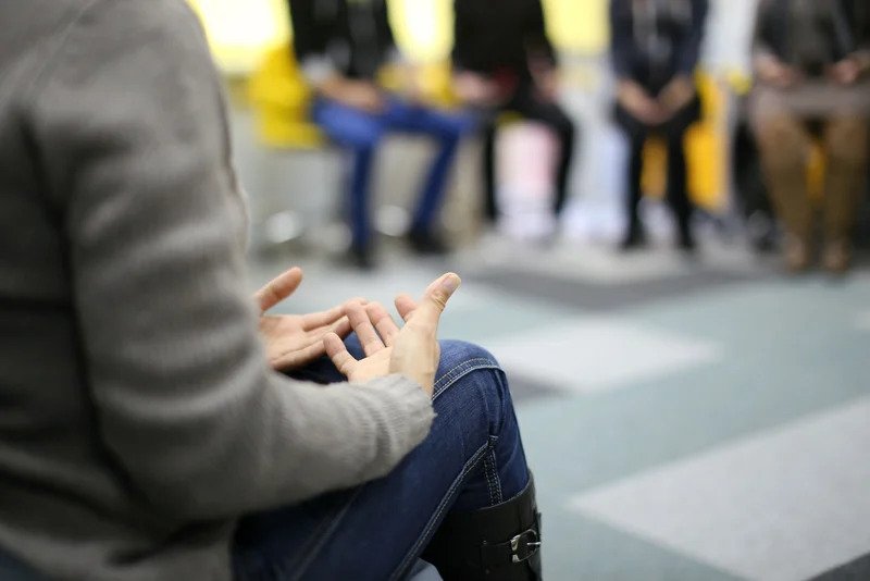 Image pour FR_Exigences sur le Lieu de Travail, Attentes du Public et Répercussions